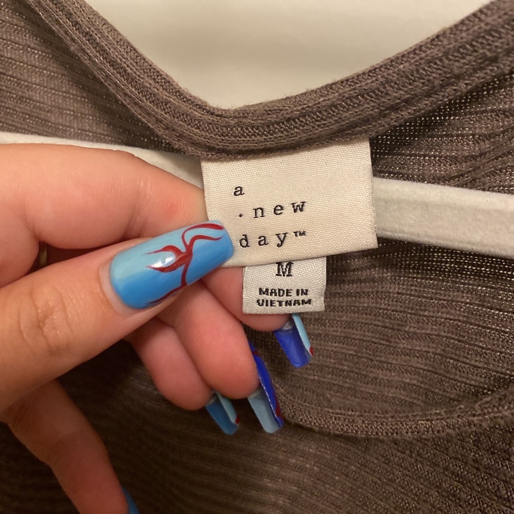 Target Blouse 🤎 - Picture 2 of 2